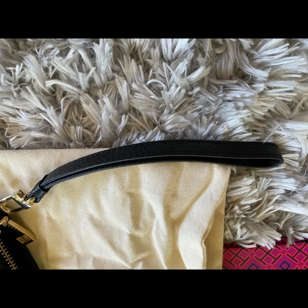 Tory Burch Black Pebbled Leather Wristlet Clutch